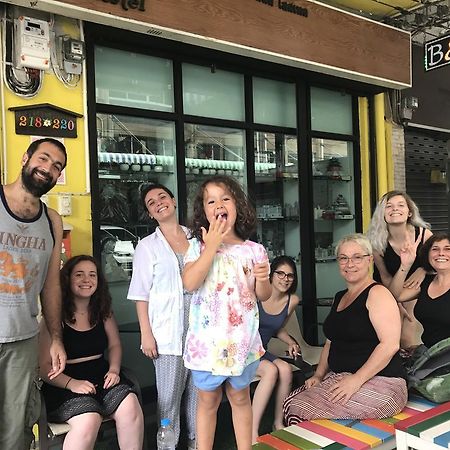 Tiger Lily Hostel بانكوك المظهر الخارجي الصورة