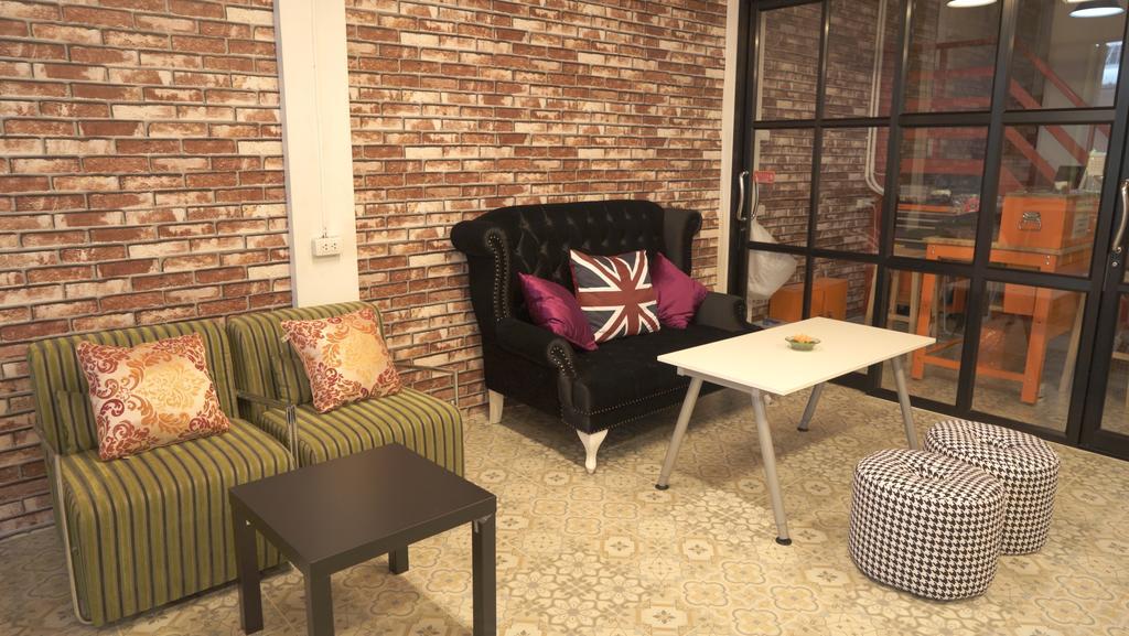 Tiger Lily Hostel بانكوك المظهر الخارجي الصورة