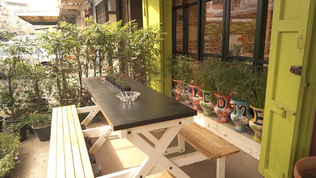 Tiger Lily Hostel بانكوك المظهر الخارجي الصورة