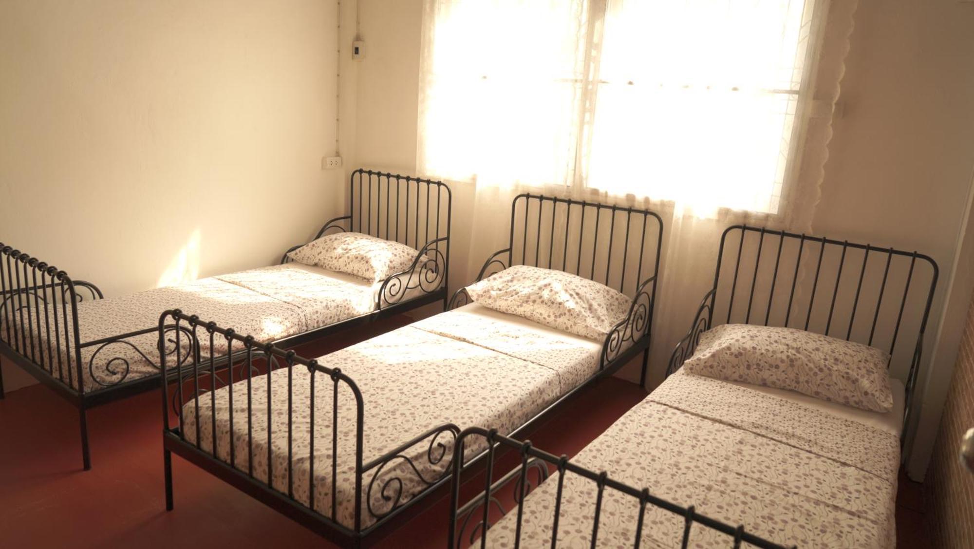 Tiger Lily Hostel بانكوك المظهر الخارجي الصورة