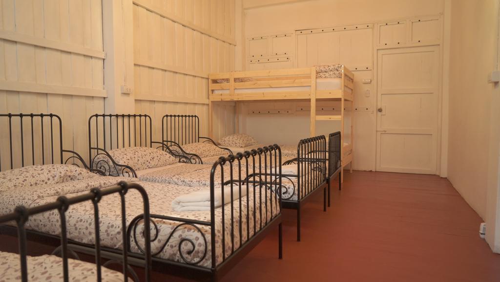 Tiger Lily Hostel بانكوك الغرفة الصورة