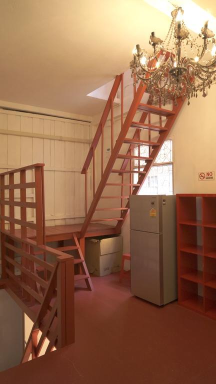 Tiger Lily Hostel بانكوك الغرفة الصورة