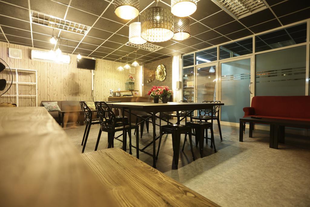 Tiger Lily Hostel بانكوك المظهر الخارجي الصورة