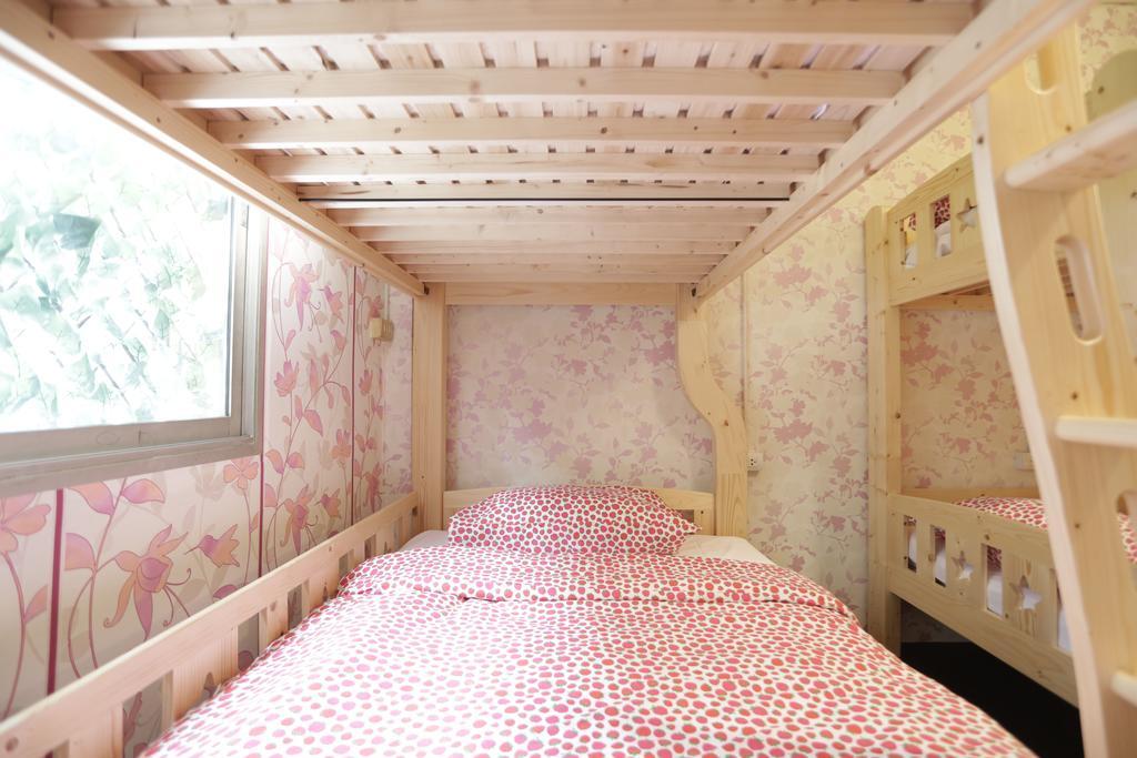 Tiger Lily Hostel بانكوك المظهر الخارجي الصورة