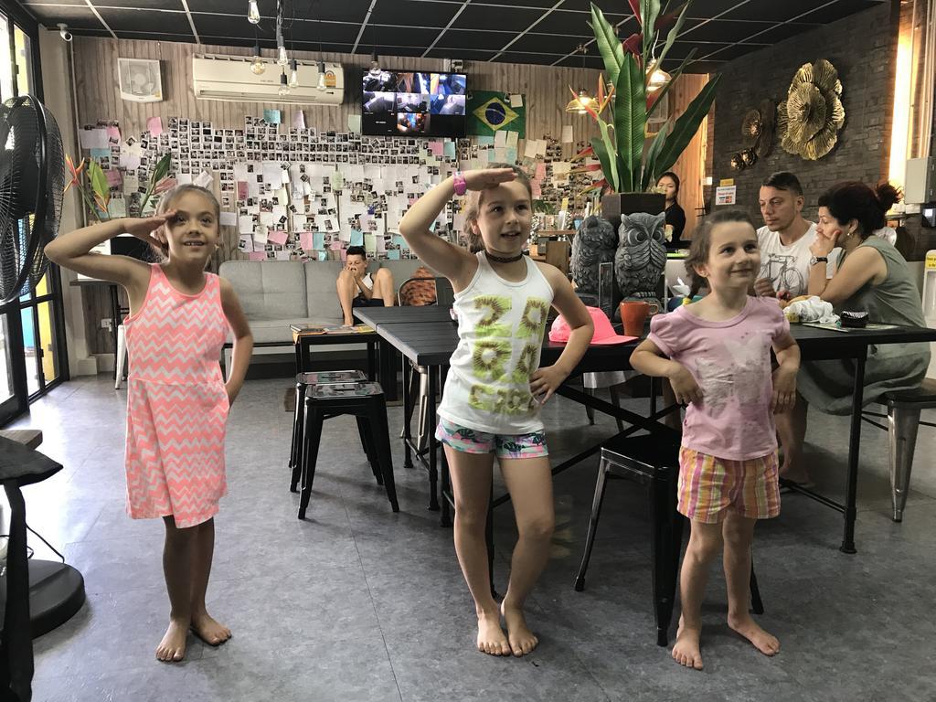 Tiger Lily Hostel بانكوك المظهر الخارجي الصورة